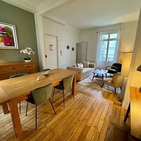 Les Lys D'or Apartment